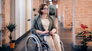 Veja quais as maiores dificuldades dos cadeirantes nas empresas e como supri-las